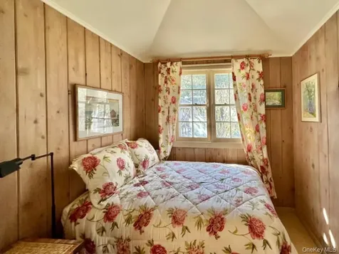 146 Doctors Walk Cherry Grove NY 11782