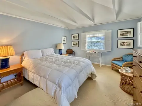 146 Doctors Walk Cherry Grove NY 11782