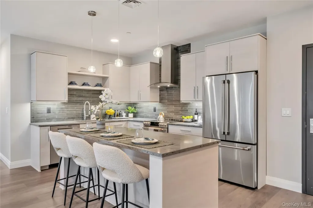 101 Searing Avenue Mineola NY 11501