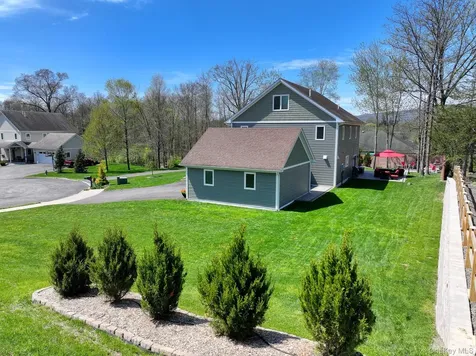 10 Taylor Street New Paltz NY 12561