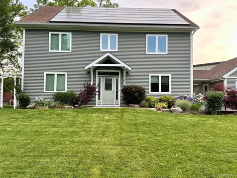 10 Taylor Street New Paltz NY 12561