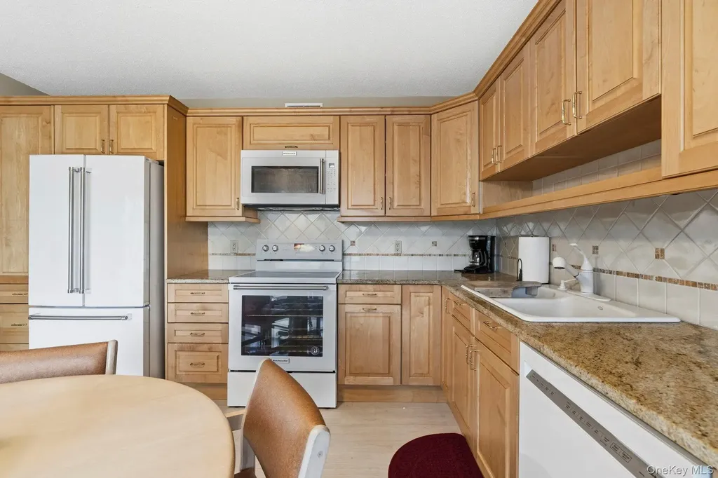 342 Heritage Hills Somers NY 10589