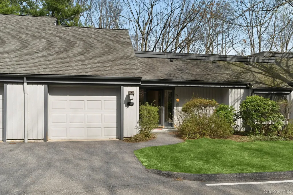 342 Heritage Hills Somers NY 10589