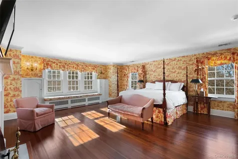 36 Revolutionary Road Briarcliff Manor NY 10510