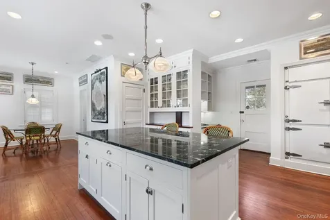 36 Revolutionary Road Briarcliff Manor NY 10510