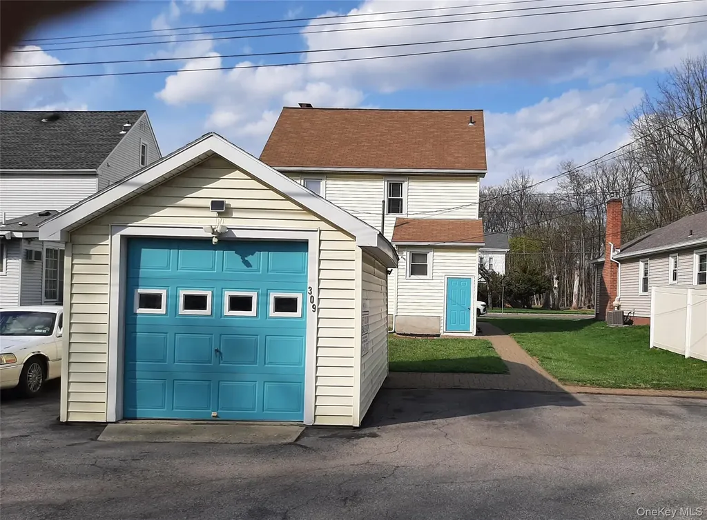 309 Hooker Avenue Poughkeepsie NY 12603