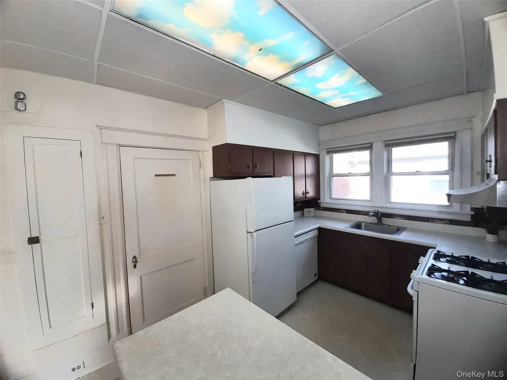 309 Hooker Avenue Poughkeepsie NY 12603