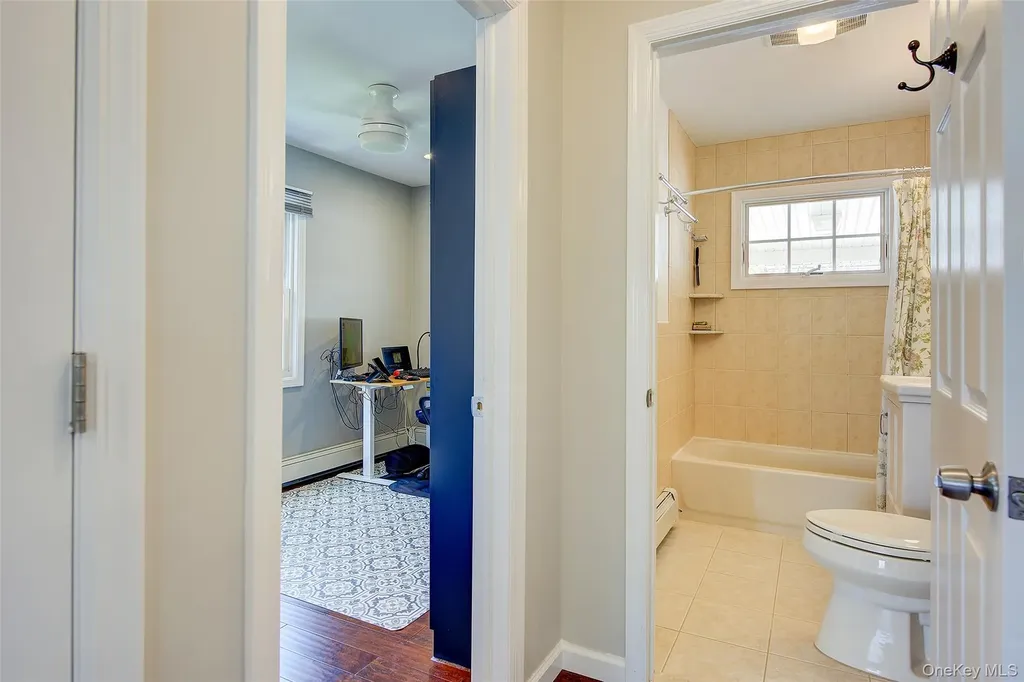 12 Crescent Lane Levittown NY 11756