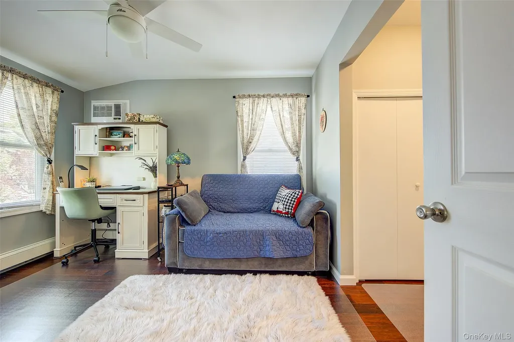12 Crescent Lane Levittown NY 11756