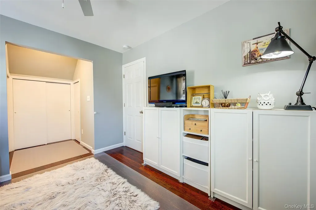 12 Crescent Lane Levittown NY 11756