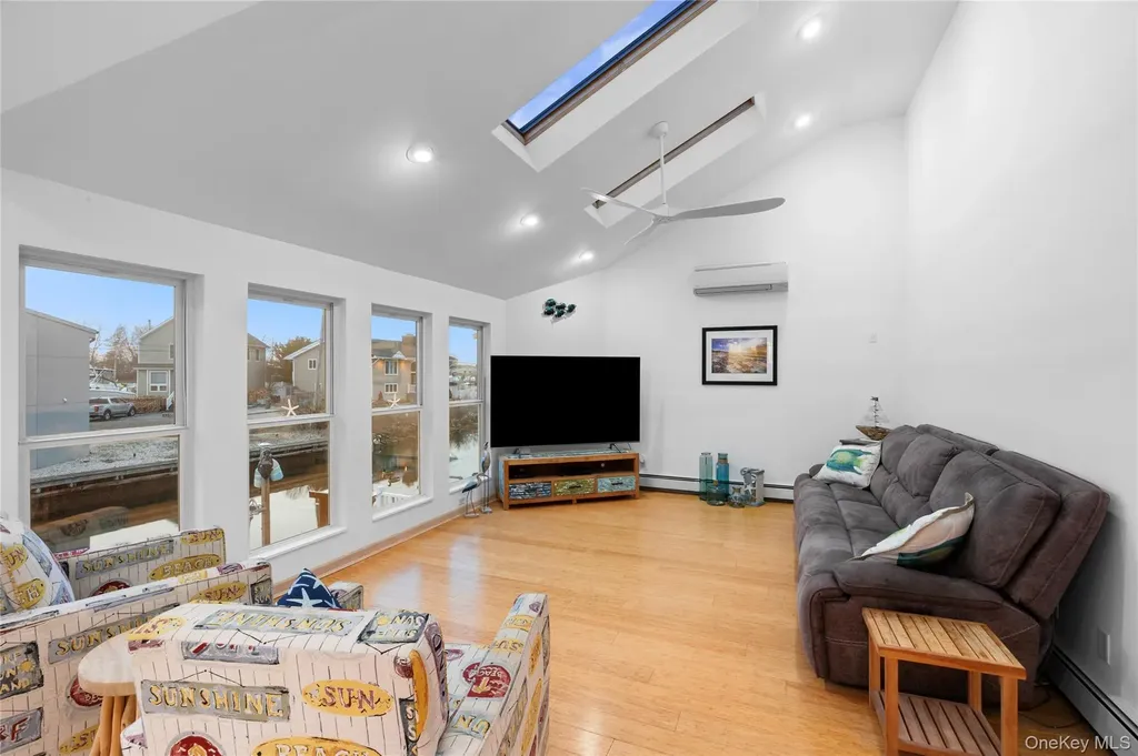 226 Lee Place Bellmore NY 11710