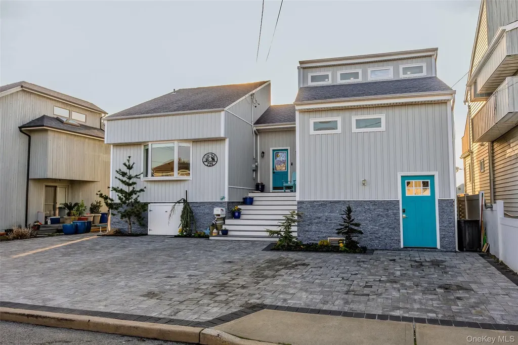 226 Lee Place Bellmore NY 11710