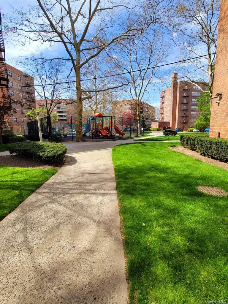 89-35 155th Avenue Howard Beach NY 11414