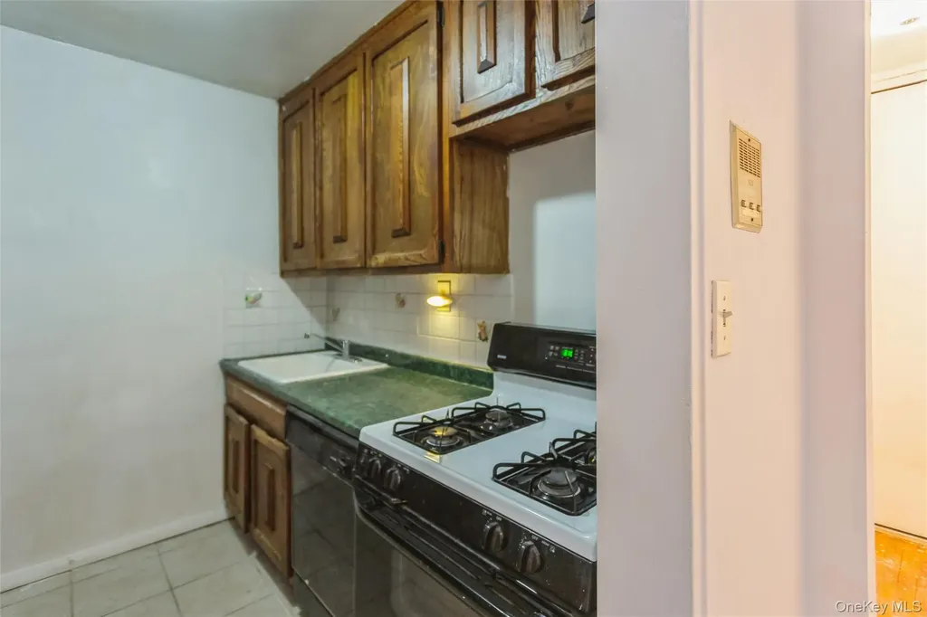 600 Shore Road Long Beach NY 11561