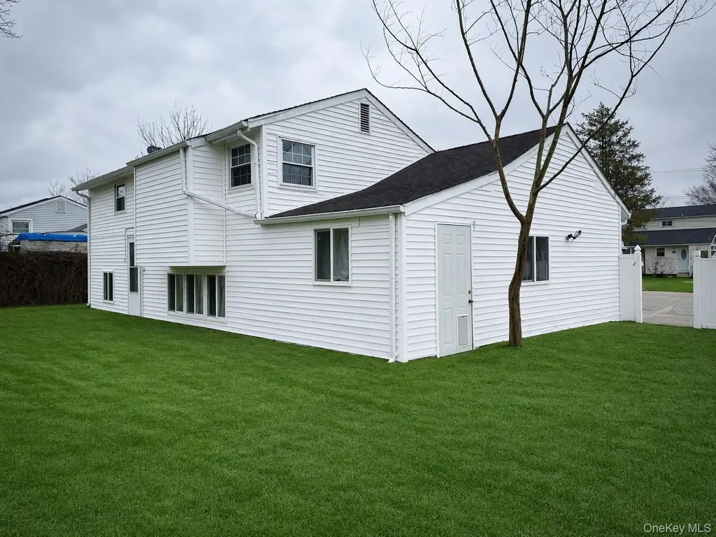 3108 Devon Avenue Medford NY 11763