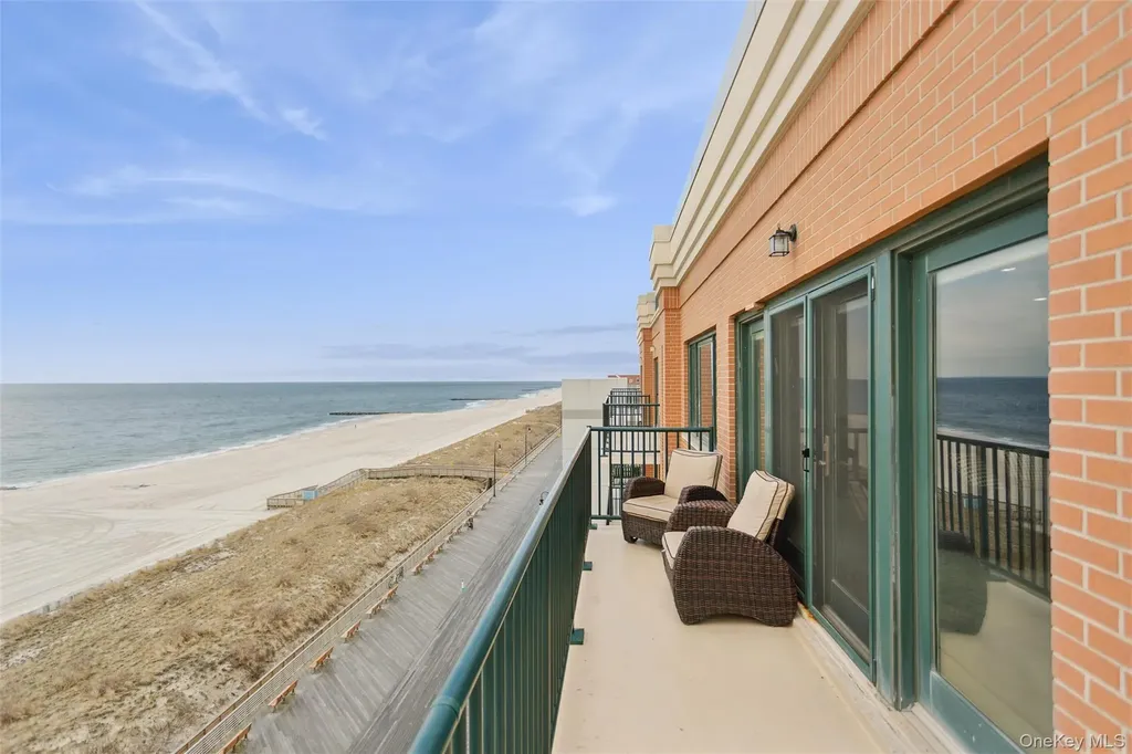 260 W Broadway Long Beach NY 11561
