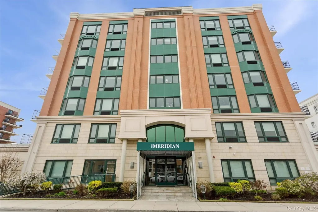 260 W Broadway Long Beach NY 11561