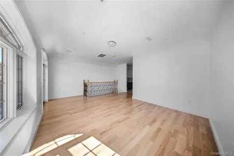 71-39 166th Street Fresh Meadows NY 11365