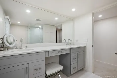 29 Barrett Circle Court Carmel NY 10512