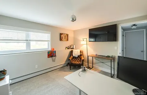 6 Lenny Court Wappingers Falls NY 12590
