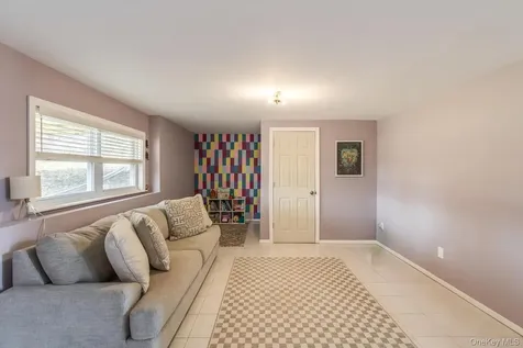 6 Lenny Court Wappingers Falls NY 12590