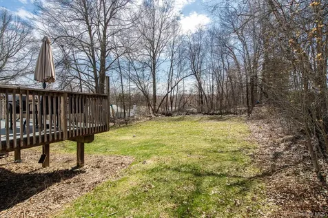 6 Lenny Court Wappingers Falls NY 12590