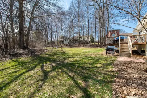 6 Lenny Court Wappingers Falls NY 12590