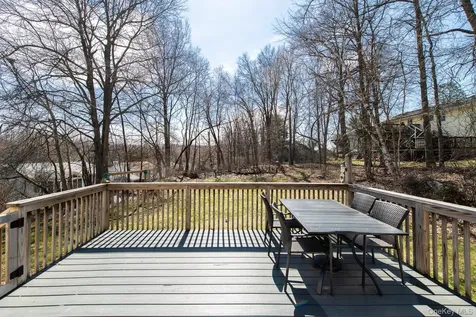 6 Lenny Court Wappingers Falls NY 12590