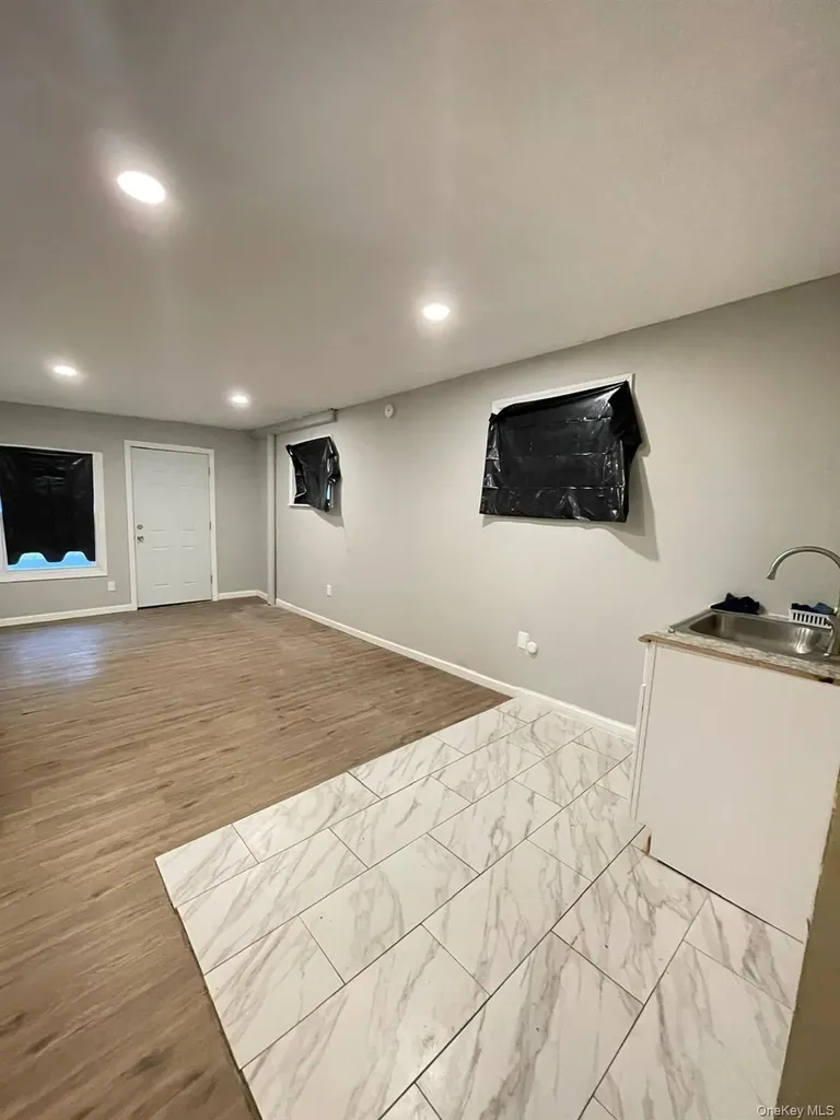 8 Albie Drive Hyde Park NY 12538