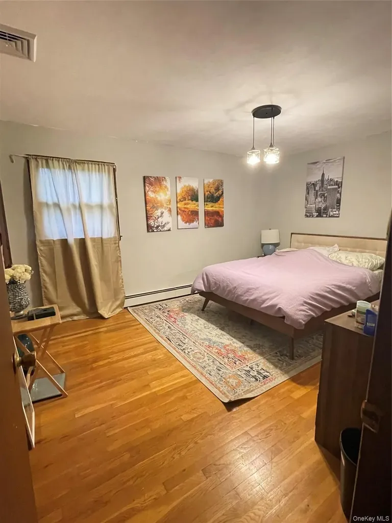 8 Albie Drive Hyde Park NY 12538