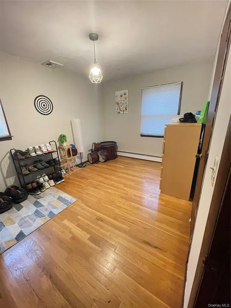8 Albie Drive Hyde Park NY 12538