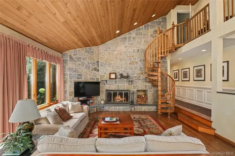 17 Wampus Lake Drive Armonk NY 10504