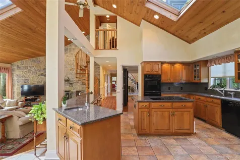 17 Wampus Lake Drive Armonk NY 10504