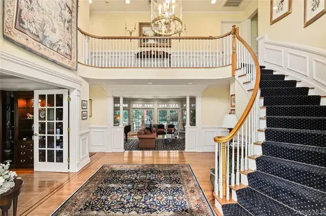 17 Wampus Lake Drive Armonk NY 10504