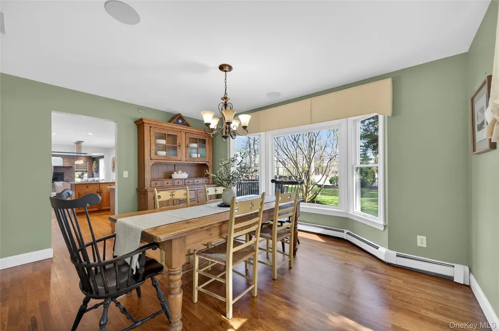 21 Midland Street Cold Spring Harbor NY 11724