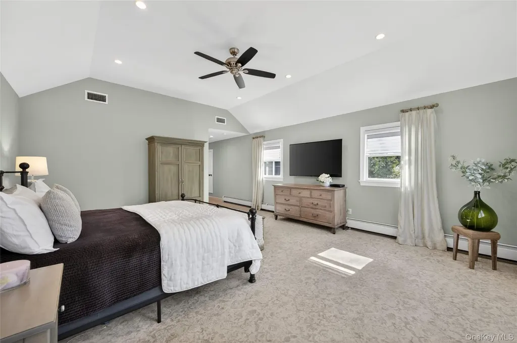 21 Midland Street Cold Spring Harbor NY 11724