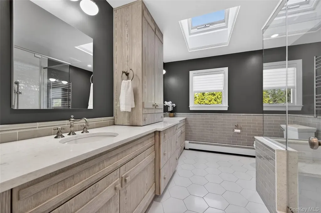 21 Midland Street Cold Spring Harbor NY 11724