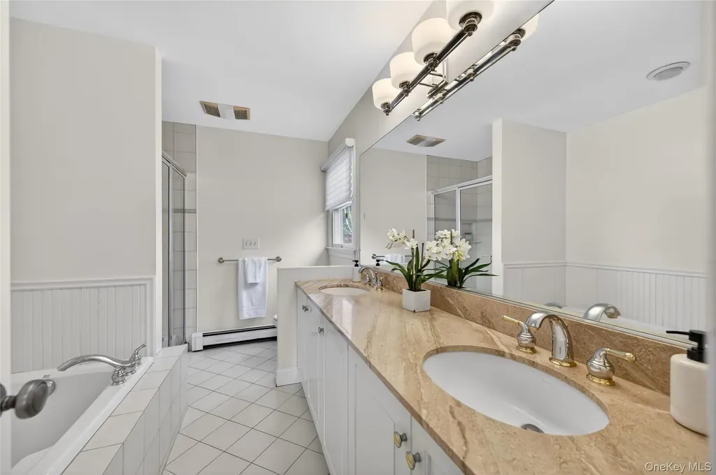 21 Midland Street Cold Spring Harbor NY 11724