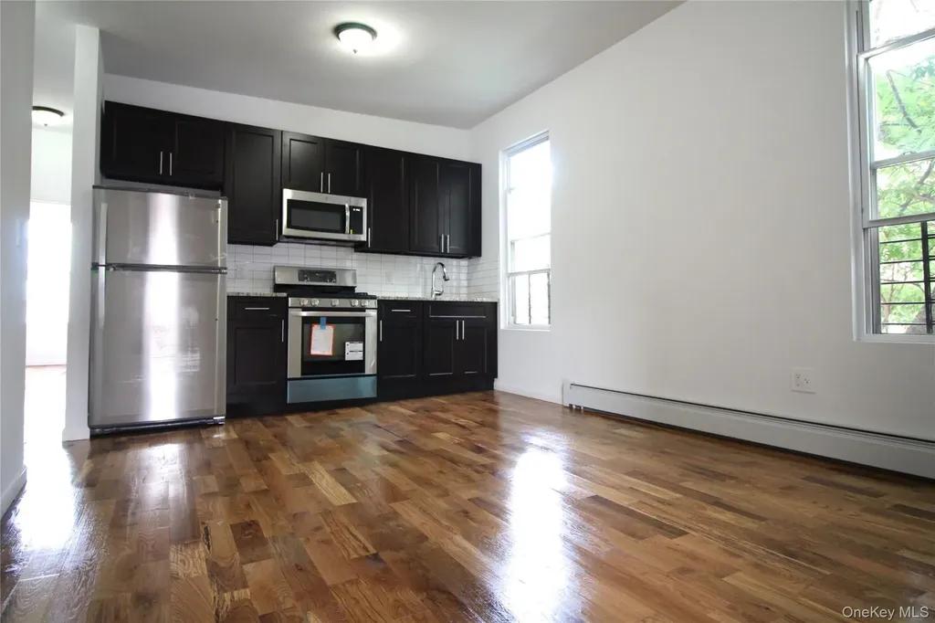 291 Bonner Place Bronx NY 10456