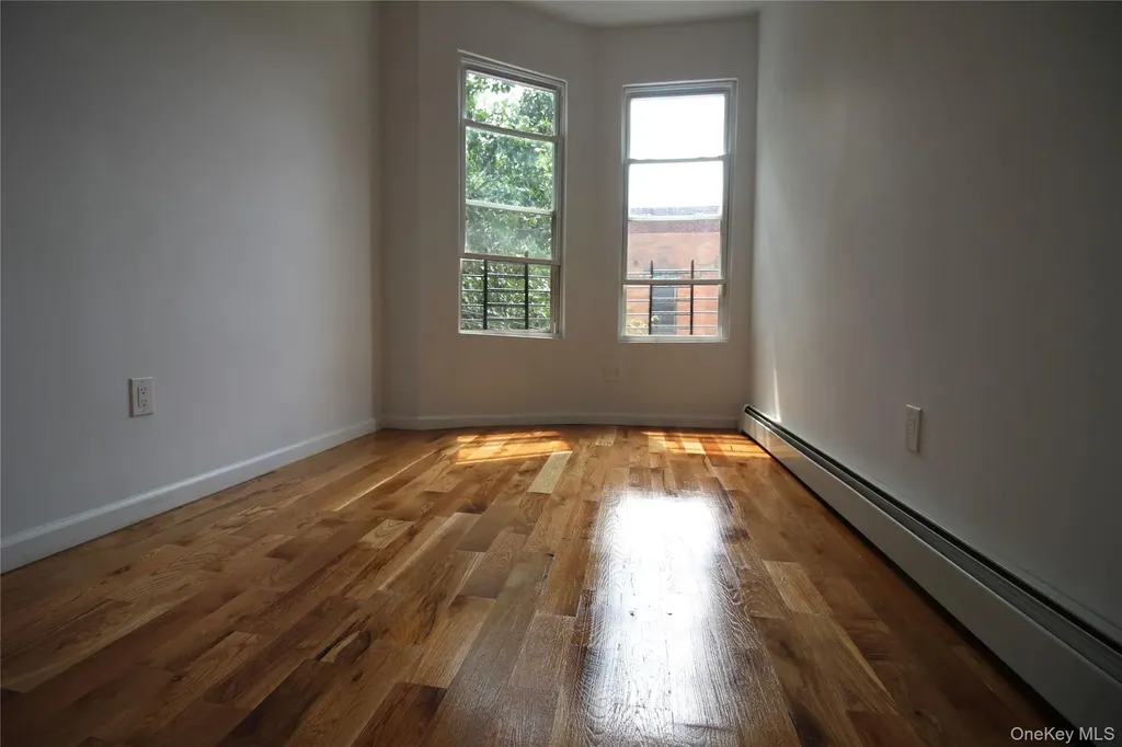 291 Bonner Place Bronx NY 10456