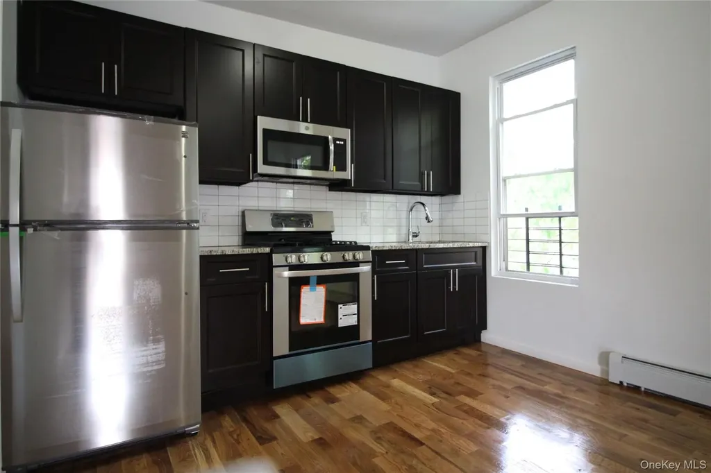 291 Bonner Place Bronx NY 10456