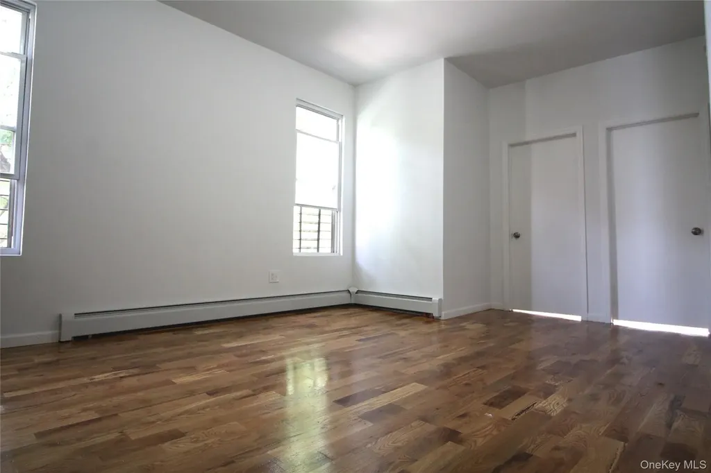 291 Bonner Place Bronx NY 10456