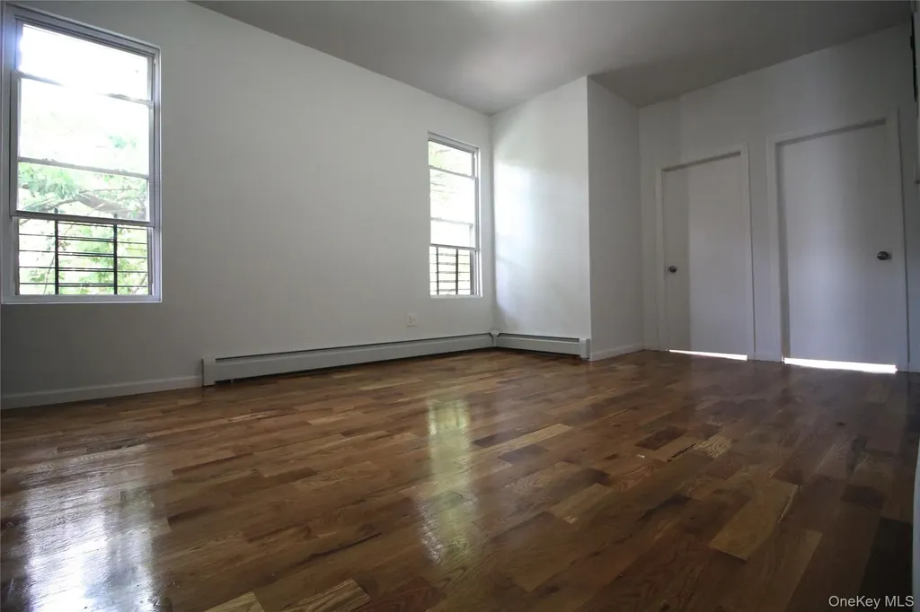 291 Bonner Place Bronx NY 10456