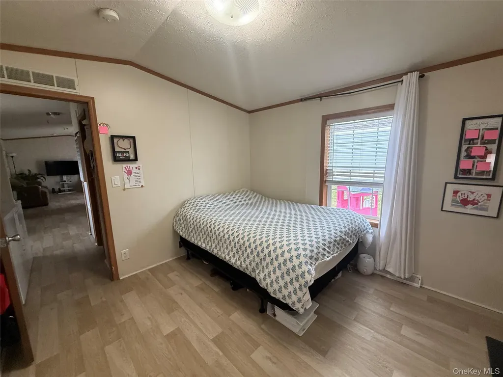 424 Sandgate Drive New Windsor NY 12553