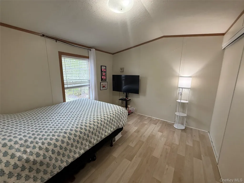 424 Sandgate Drive New Windsor NY 12553