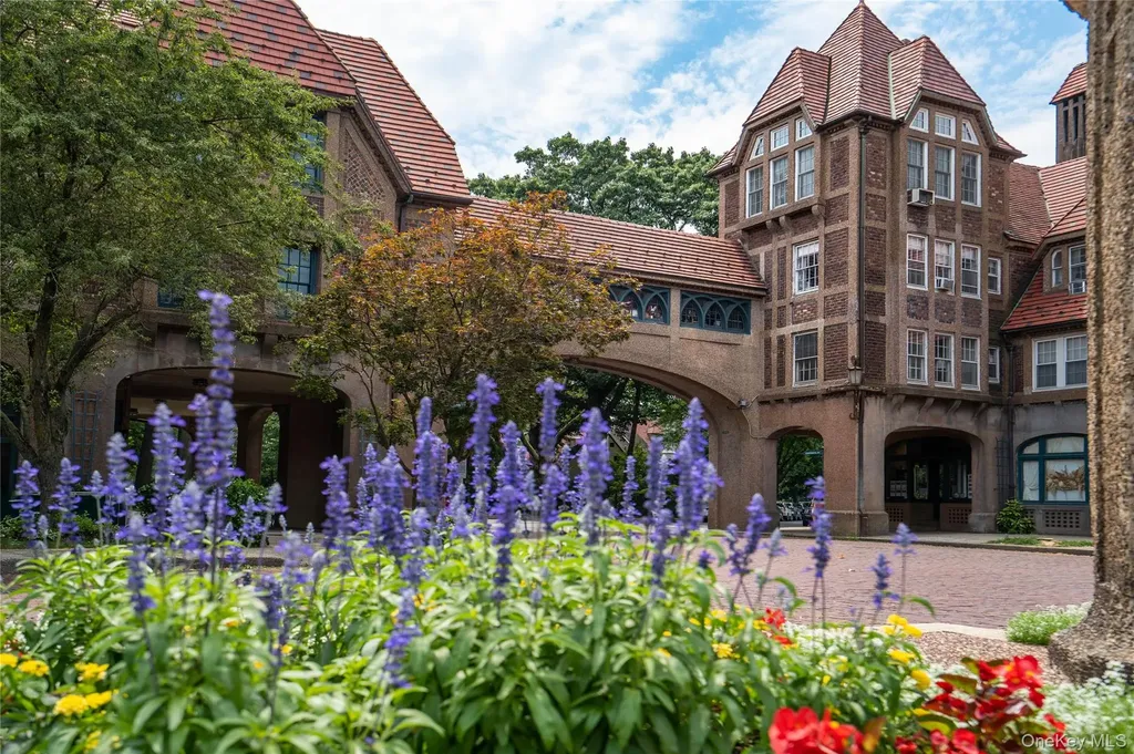 9215 68th Avenue Forest Hills NY 11375