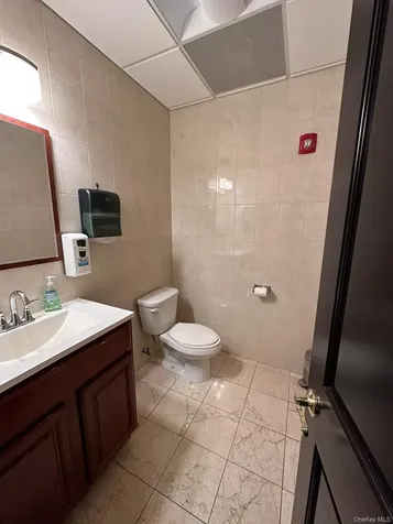 25 Nassau Lane Island Park NY 11558