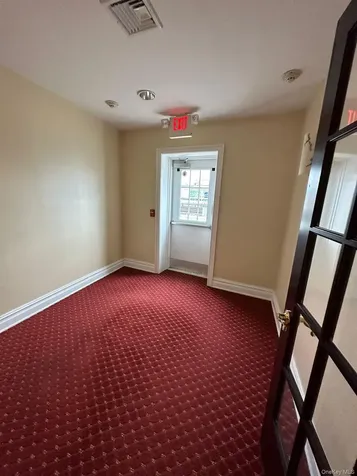 25 Nassau Lane Island Park NY 11558