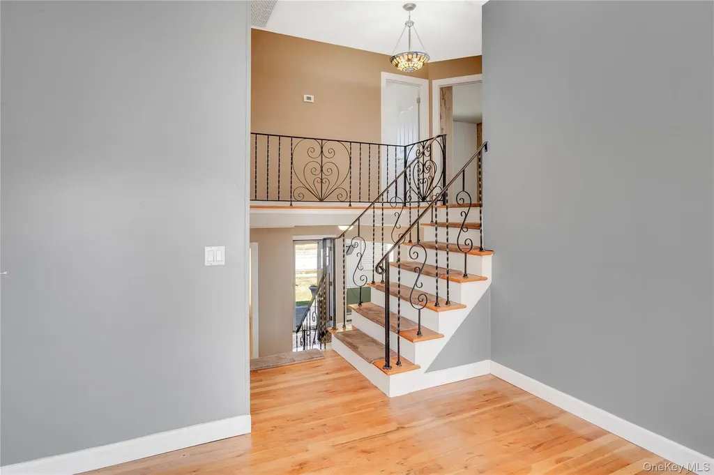 26 Stevenson Place Deer Park NY 11729