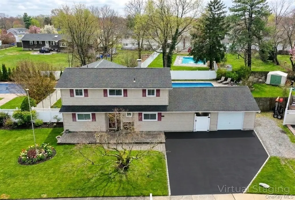 26 Stevenson Place Deer Park NY 11729